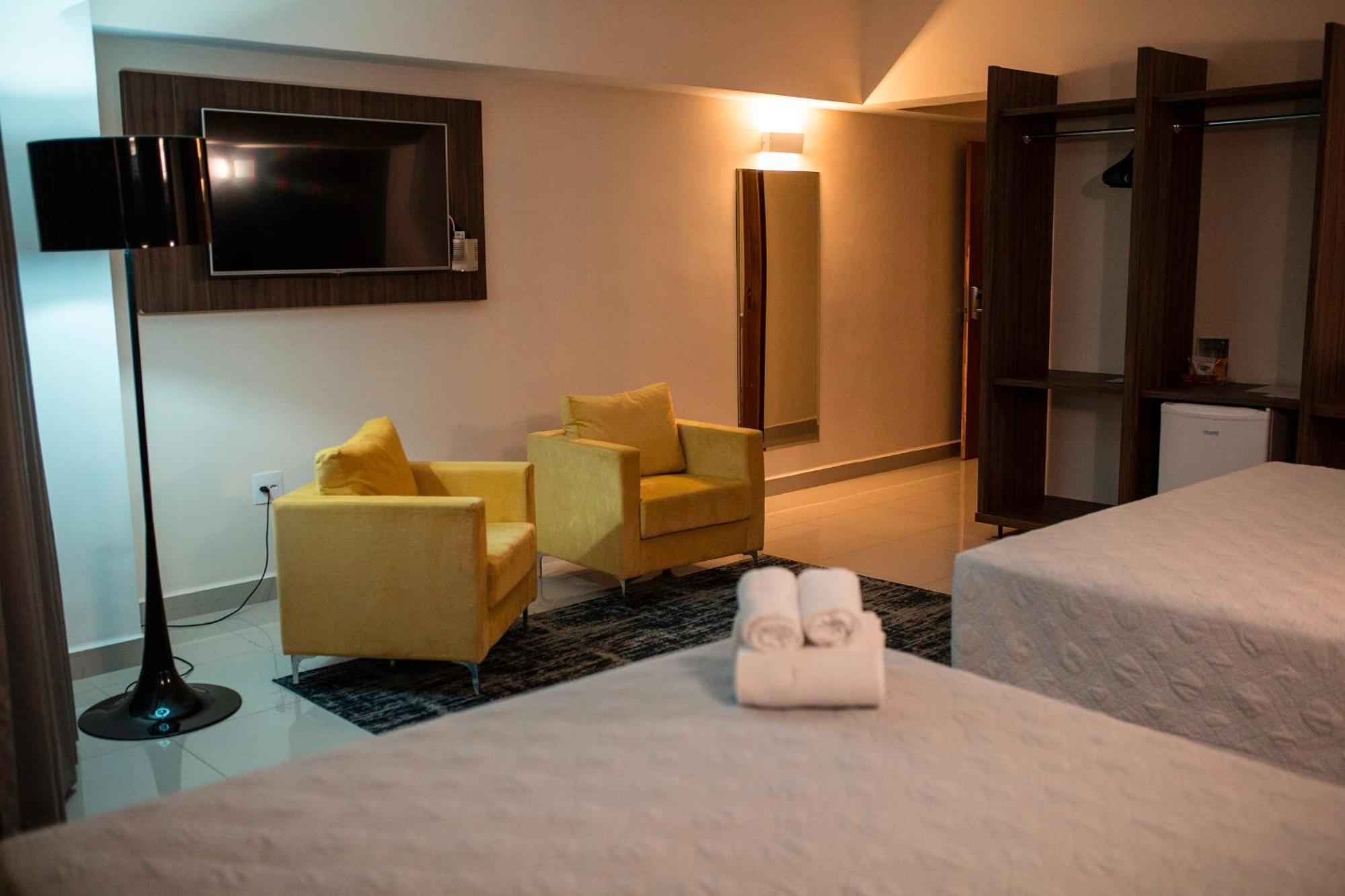 Ipe Center Hotel サン・ジョゼー・ド・リオ・プレト エクステリア 写真